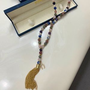 Woman’s necklace